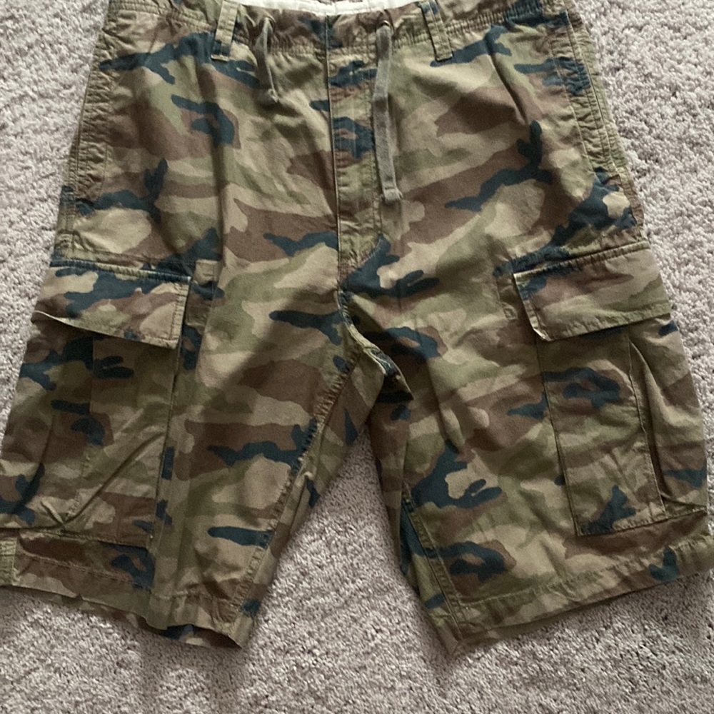 Vans army cargo shorts